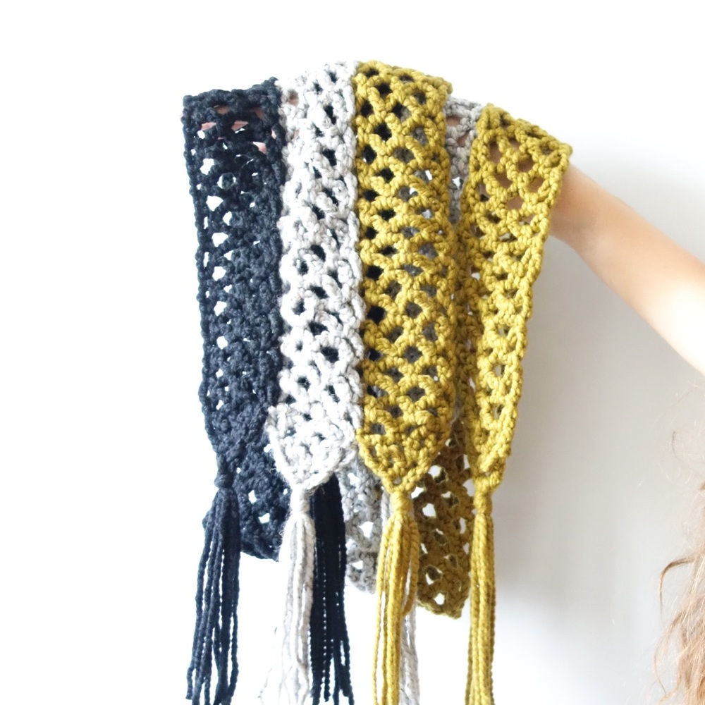 OVERSIZED Chunky knit mesh scarf & long tassels